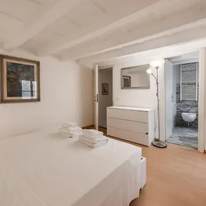  Apartment Santa Croce Palace By Mmega Italy