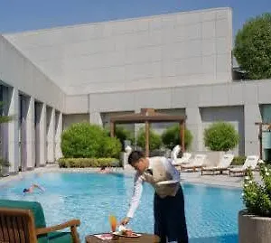 Four Seasons At Kingdom Center ***** Riadh