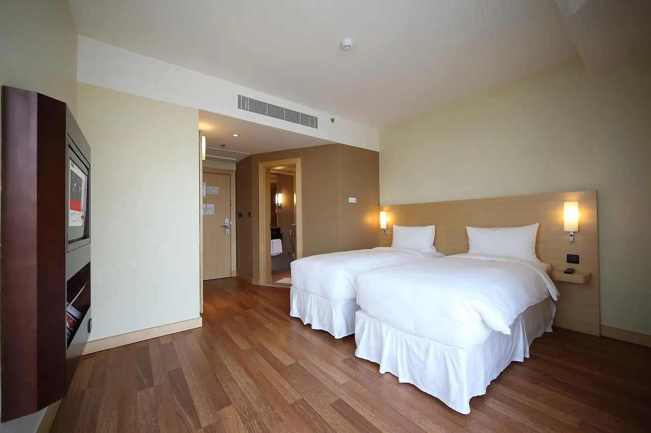 Ibis Riyadh Olaya Street