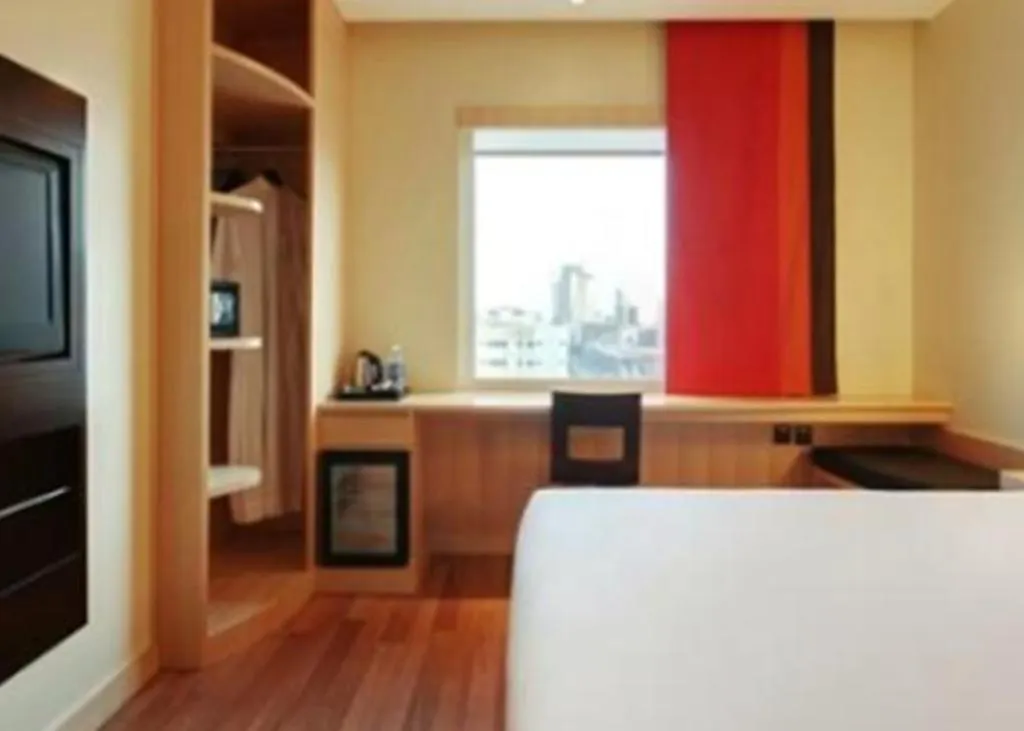 Ibis Riyadh Olaya Street מלון
